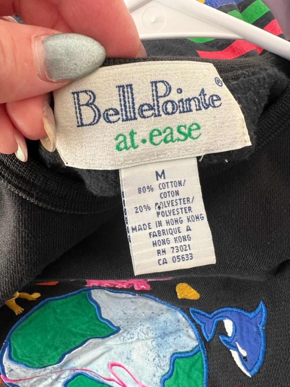 Rare Bellepointe Cropped Sweatshirt – Embroidered Animals Around the World - Picture 2 of 5
